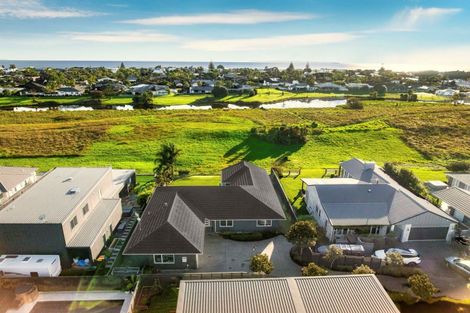 Photo of property in 36 Selliera Place, Papamoa Beach, Papamoa, 3118