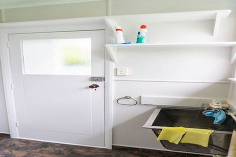 Photo of property in 36 Crewe Crescent, Hokowhitu, Palmerston North, 4410