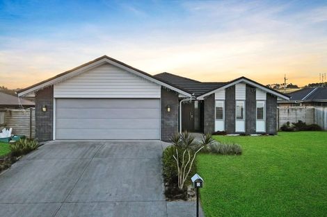 Photo of property in 8 Millbrae Place, Pokeno, 2402