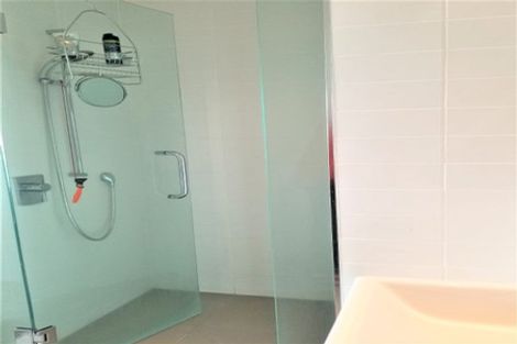 Photo of property in Sentinel Apartments, 1102/3 Northcroft Street, Takapuna, Auckland, 0622