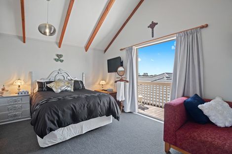 Photo of property in 67 Elsie Drive, Waiuku, 2123