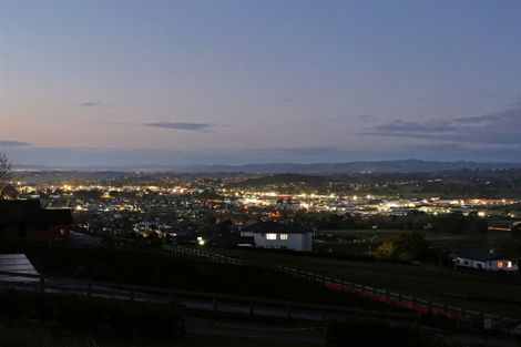 Photo of property in 5 Braxonne Close, Pukekohe, 2120