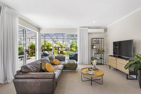 Photo of property in 23 Kukuwai Avenue, Red Beach, 0932