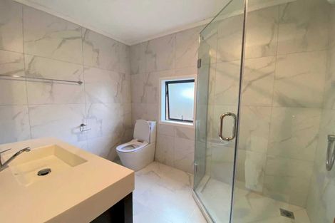 Photo of property in 54 Potter Avenue, Northcote, Auckland, 0627