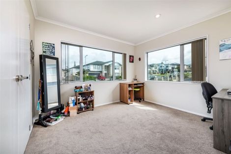 Photo of property in 8 Sauvignon Avenue, Ranui, Auckland, 0612