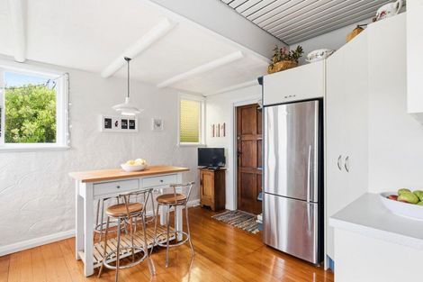 Photo of property in 51 Kinghorne Street, Strathmore Park, Wellington, 6022