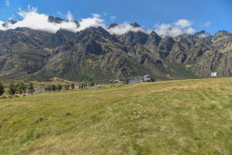 Photo of property in 5 Rabbiters Drive, Jacks Point, Queenstown, 9371