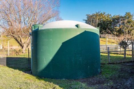 Photo of property in 124 Waihao Back Road, Waimate, 7979