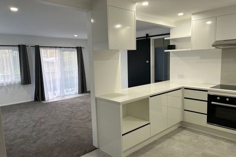 Photo of property in 4/18 Bevyn Street, Castor Bay, Auckland, 0620