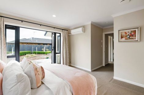 Photo of property in 8 Vermont Court, Huntington, Hamilton, 3210