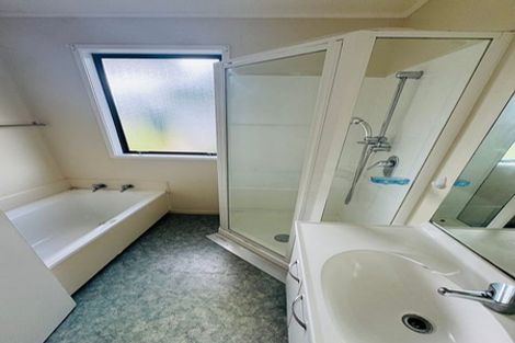 Photo of property in 4 Moxham Grove, Massey, Auckland, 0614