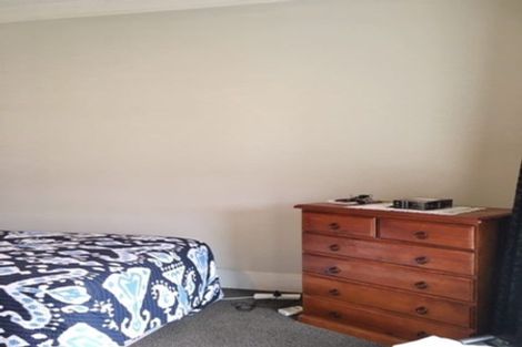 Photo of property in 105 Kaikorai Valley Road, Glenross, Dunedin, 9011