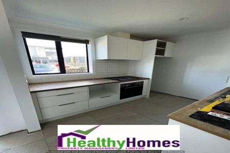 Photo of property in 7 Kaokao Lane, Mangere, Auckland, 2022