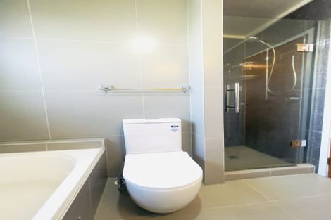 Photo of property in 52 Hope Farm Avenue, Pakuranga Heights, Auckland, 2010