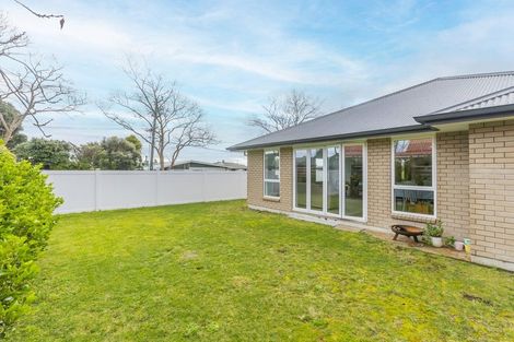 Photo of property in 27 Parata Street, Waikanae, 5036