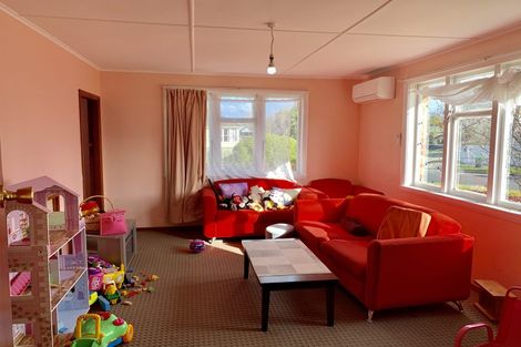 Photo of property in 10 Primrose Street, Northcote, Christchurch, 8052