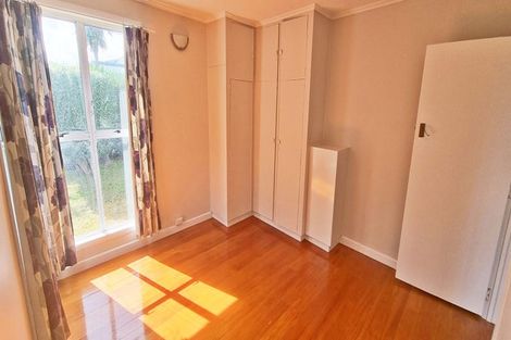 Photo of property in 1/8 Keeling Road, Henderson, Auckland, 0612