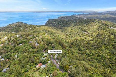 Photo of property in 14 Otitori Bay Road, Titirangi, Auckland, 0604