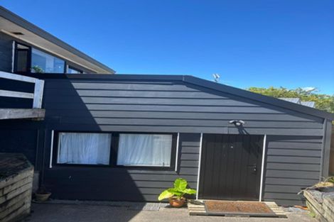 Photo of property in 1/48 Sandgate Avenue, Botany Downs, Auckland, 2010