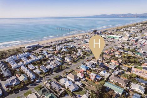 Photo of property in 40 Keppel Street, New Brighton, Christchurch, 8083