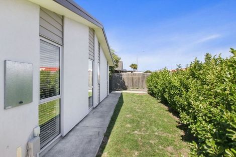 Photo of property in 1/80 North Avon Road, Richmond, Christchurch, 8013
