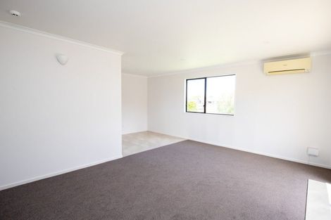 Photo of property in 7 Miller Place, Ngatea, 3503