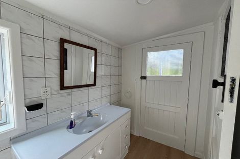 Photo of property in 346 Whangaparaoa Road, Stanmore Bay, Whangaparaoa, 0932