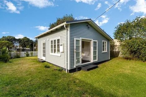 Photo of property in 6 Kapiti Lane, Otaki Beach, Otaki, 5512