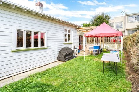 Photo of property in 15 Carlyle Street, North East Valley, Dunedin, 9010