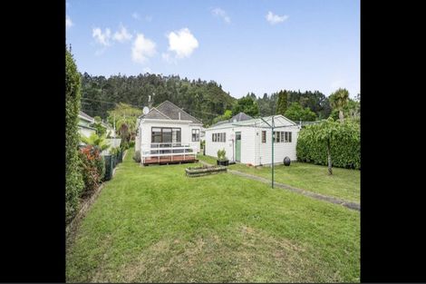 Photo of property in 9 Poole Crescent, Wainuiomata, Lower Hutt, 5014