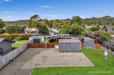 Photo of property in 17 Cook Drive, Whitianga, 3510