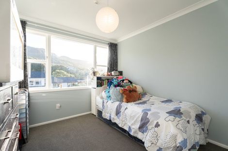 Photo of property in 2 Fitzwilliam Terrace, Tawa, Wellington, 5028