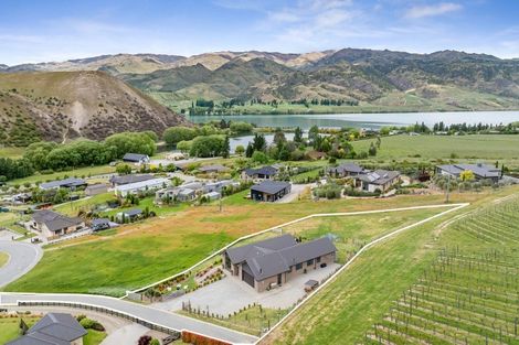 Photo of property in 9 Lowburn Terrace, Lowburn, Cromwell, 9384