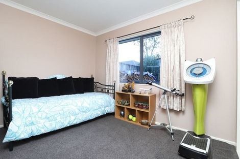 Photo of property in 9 Hollinger Place, Nawton, Hamilton, 3200