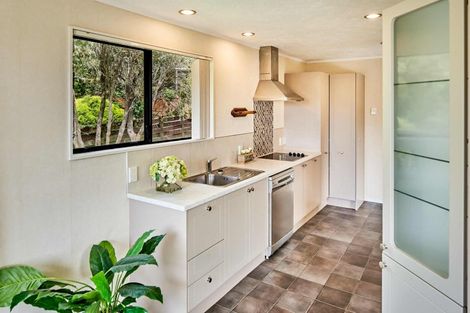 Photo of property in 19 Puketai Place, Pukerua Bay, 5026