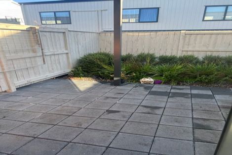 Photo of property in 10 Paterae Lane, Flat Bush, Auckland, 2019