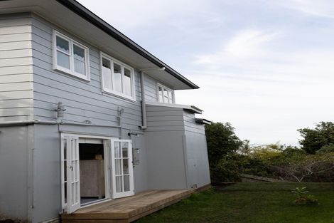 Photo of property in 1/27 Huka Road, Birkenhead, Auckland, 0626