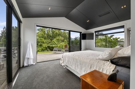 Photo of property in 9b Cross Street, Lepperton, New Plymouth, 4373