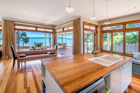 Photo of property in 48 Cheltenham Road, Devonport, Auckland, 0624