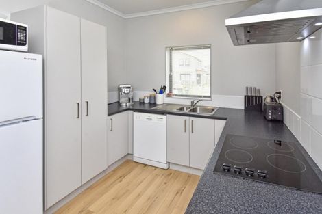 Photo of property in 16 Kuparu Street, Weymouth, Auckland, 2103