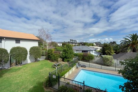 Photo of property in 6/102 Greenhithe Road, Greenhithe, Auckland, 0632