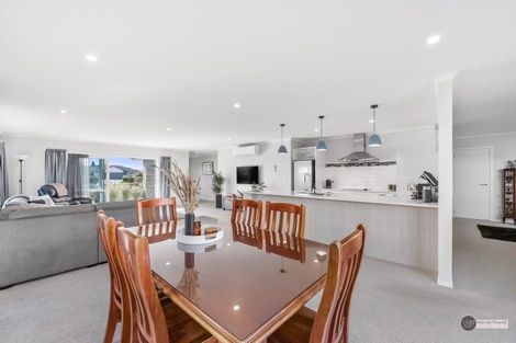 Photo of property in 12 Gardner Place, Otaki, 5512