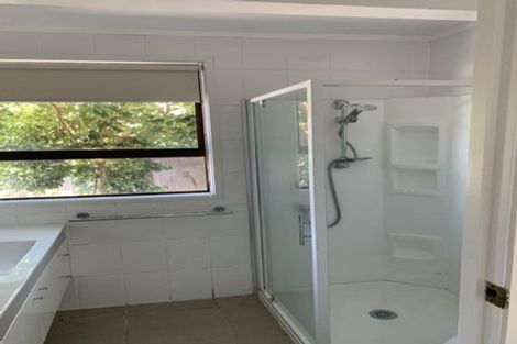 Photo of property in 1/15 Fairfax Avenue, Northcote, Auckland, 0627