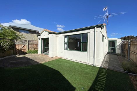 Photo of property in 1/8 Elizabeth Street, Riccarton, Christchurch, 8011