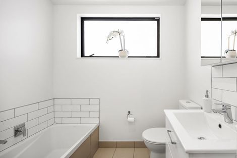 Photo of property in 5/74 Derwent Street, Island Bay, Wellington, 6023