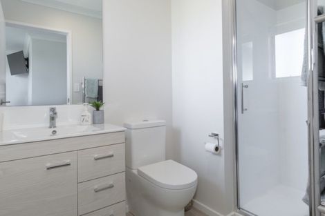 Photo of property in 83 Bert Wall Drive, Omokoroa, 3114