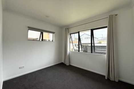 Photo of property in 13a Mawney Road, Henderson, Auckland, 0610