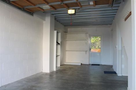 Photo of property in 56 Kirikiri Lane, East Tamaki, Auckland, 2013