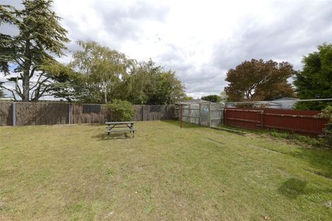 Photo of property in 76 Cuffs Road, Wainoni, Christchurch, 8061