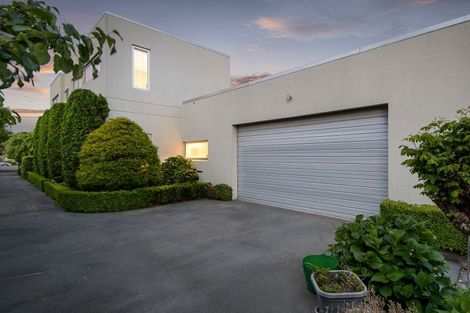 Photo of property in 33 Wroxton Terrace, Merivale, Christchurch, 8014
